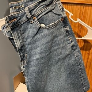 American Eagle stretch Mom Jeans